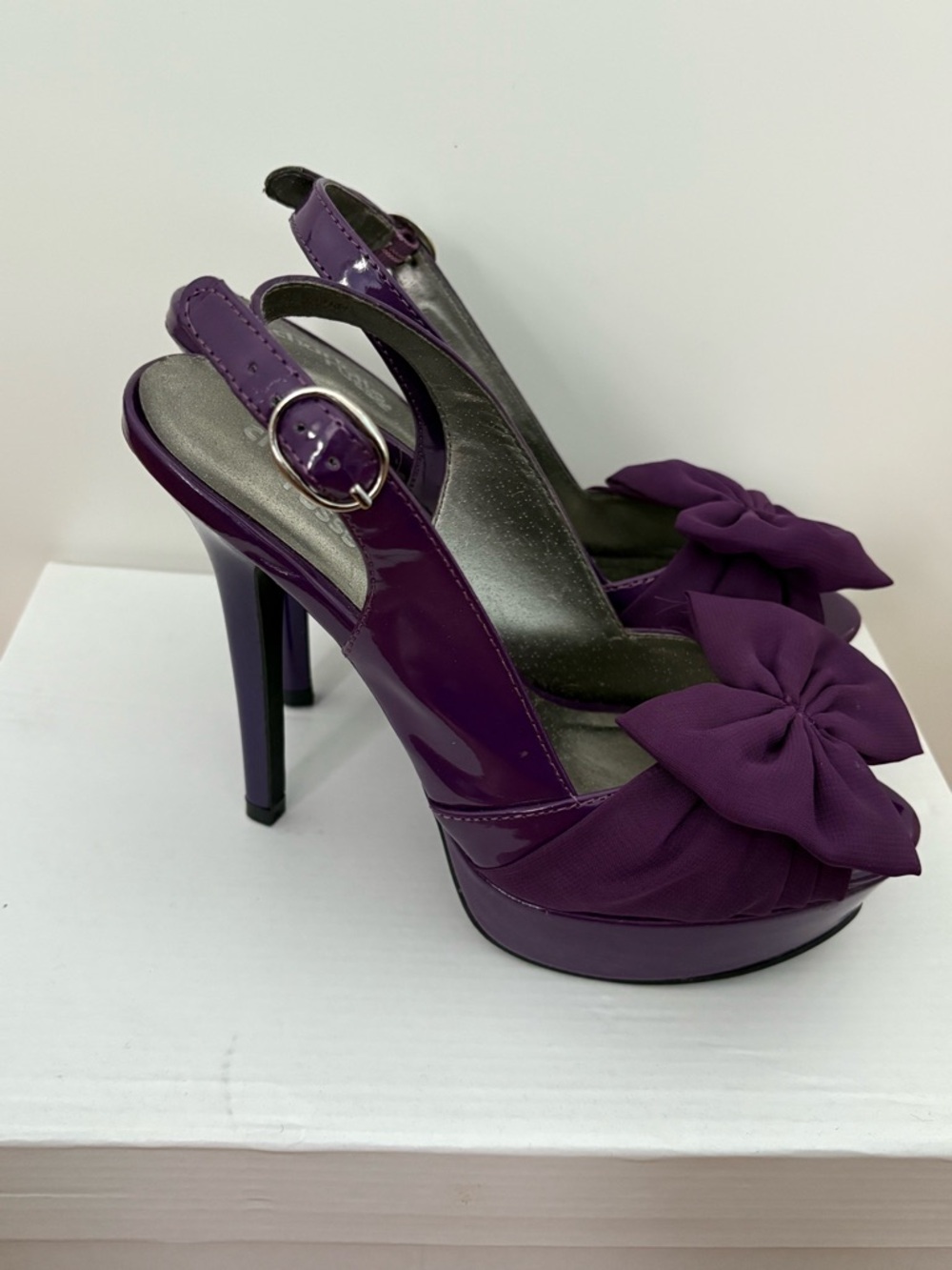Charlotte Russe Purple Patent Peep-Toe Slingback Heels with Bow- Size 6